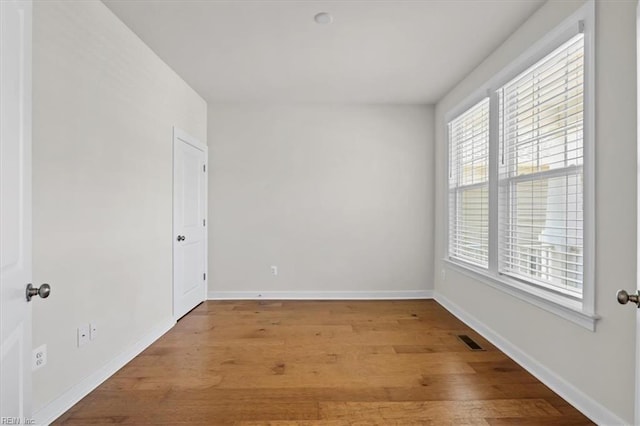 6428 Yarmouth Run, Williamsburg, VA 23188 - empty room with light wood-style flooring