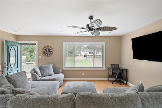 6019 Tabiatha Ln, Lanexa, VA 23089 - living area featuring plenty of natural light, light wood-type flooring, and a ceiling fan