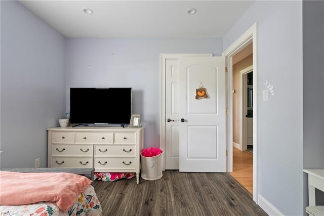 6019 Tabiatha Ln, Lanexa, VA 23089 - bedroom with dark wood-style floors and recessed lighting