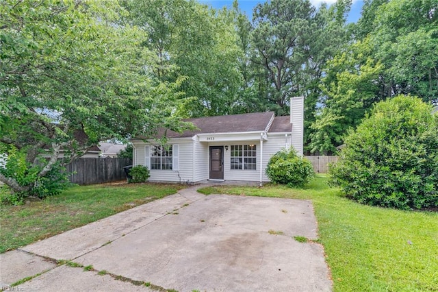 5433 Davis Way, Virginia Beach, VA 23462 - view of front facade featuring a chimney