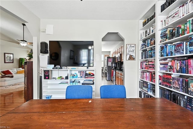 315 Sawmill Arch, Chesapeake, VA 23323 - office area with a ceiling fan and arched walkways