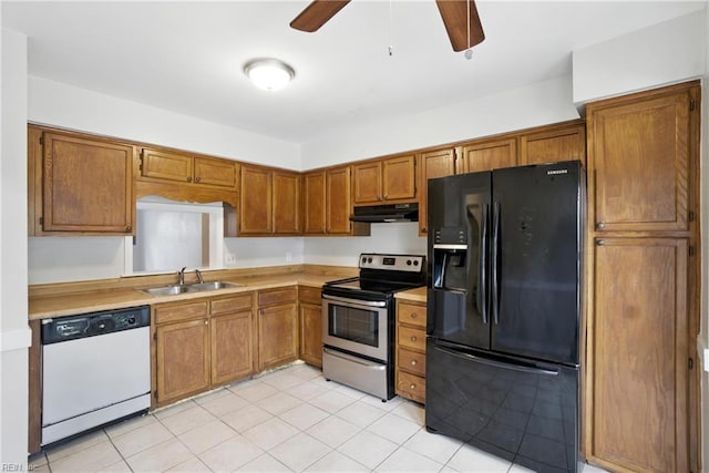 4636 Marlwood Way, Virginia Beach, VA 23462 - kitchen with black fridge, white dishwasher, stainless steel electric range, under cabinet range hood, and a ceiling fan