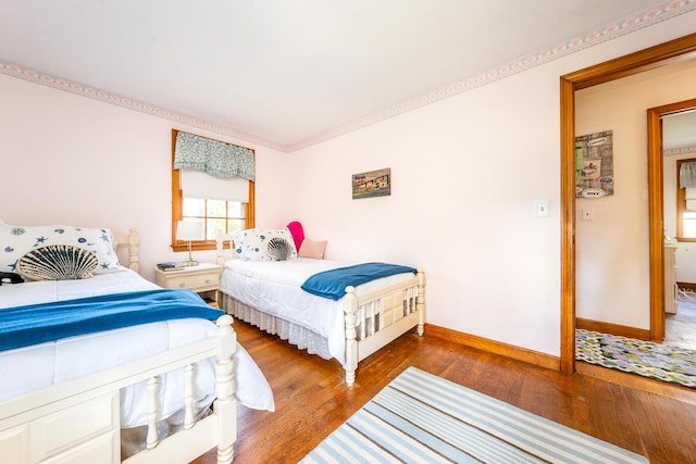 99 Heritage Ln, Chatham, MA 02633 - bedroom featuring wood finished floors and baseboards