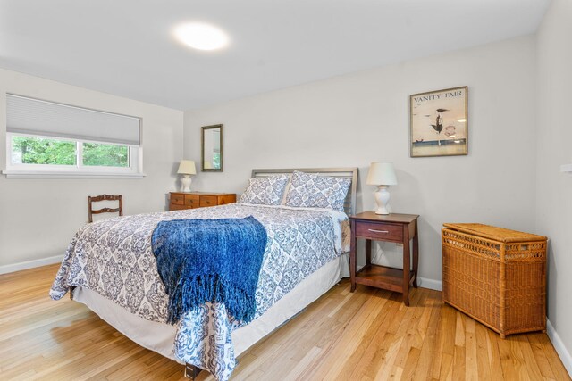12 Running Light Way, Mashpee, MA 02649 - bedroom with wood finished floors and baseboards