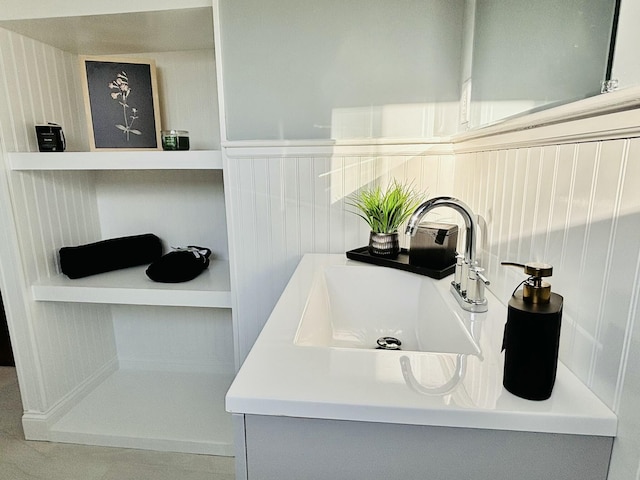 bathroom featuring vanity