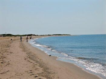 240 Surf Dr, Mashpee, MA 02649