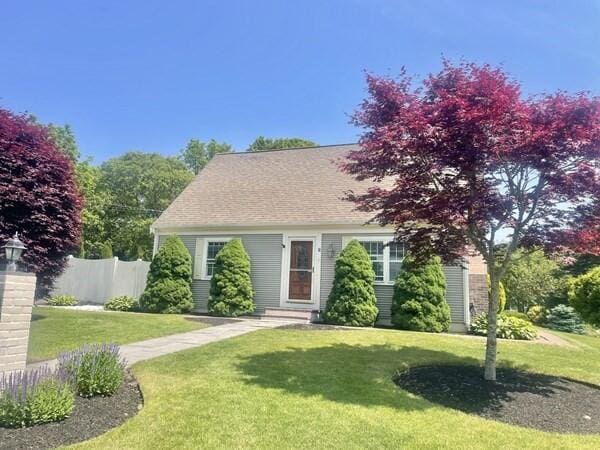 2 Spinning Brook Rd, South Yarmouth, MA 02664 - view of front of property with entry steps