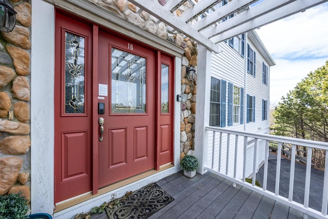 view of property entrance