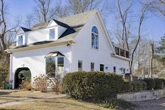 view of front of property