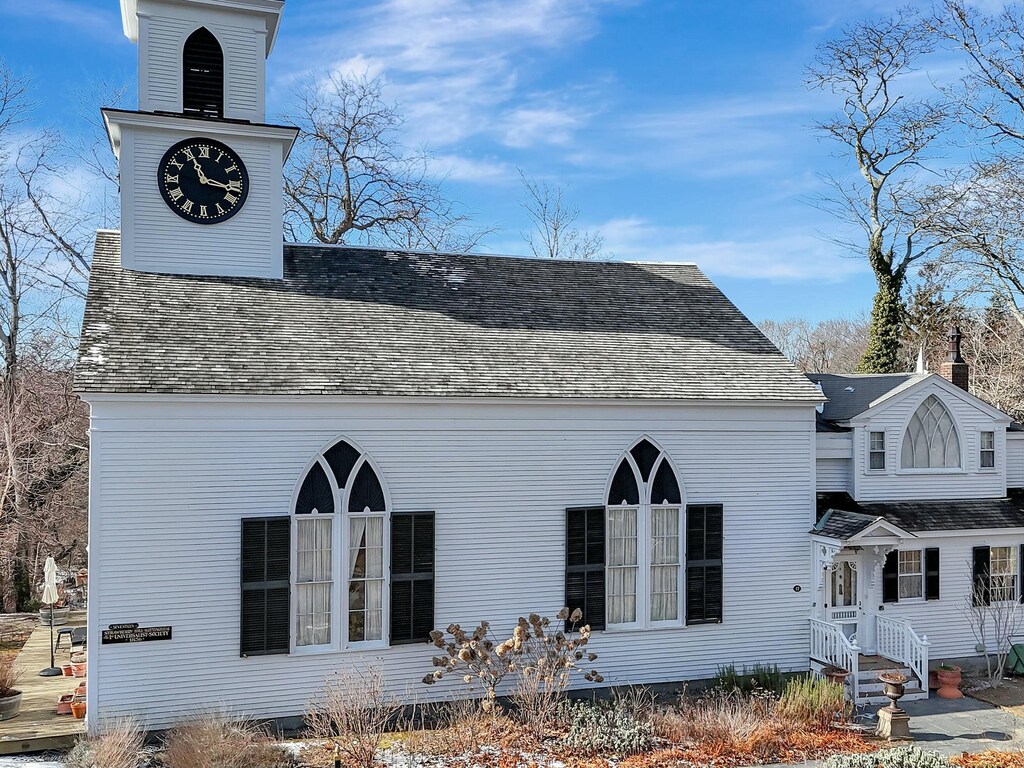 17 Church St, Yarmouth Port, MA 02675 - view of property exterior