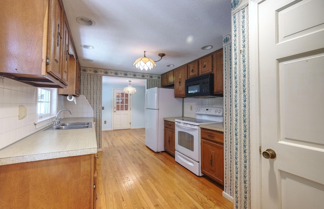 175 Knotty Pine Ln, Centerville, MA 02632 - photo 12