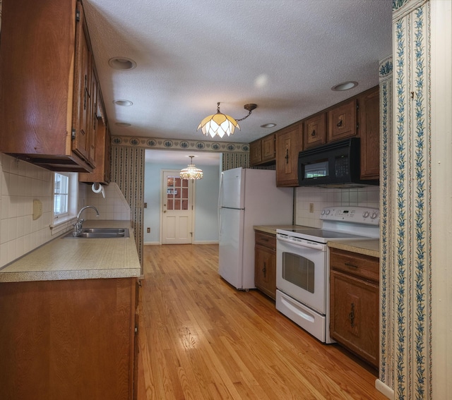 175 Knotty Pine Ln, Centerville, MA 02632 - photo 13