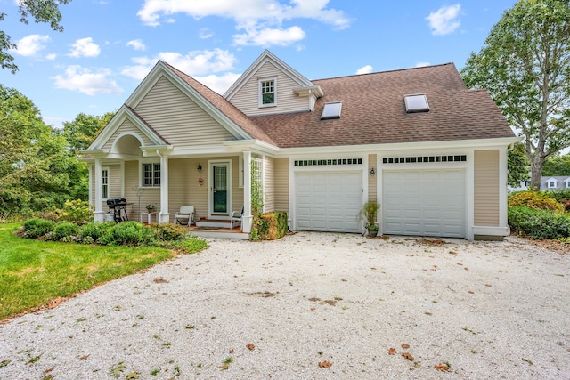 view of front facade with a garage