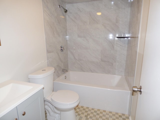 15 Oak Neck Rd Unit 2 12, Hyannis, MA 02601 - full bathroom featuring toilet, vanity, and tiled shower / bath