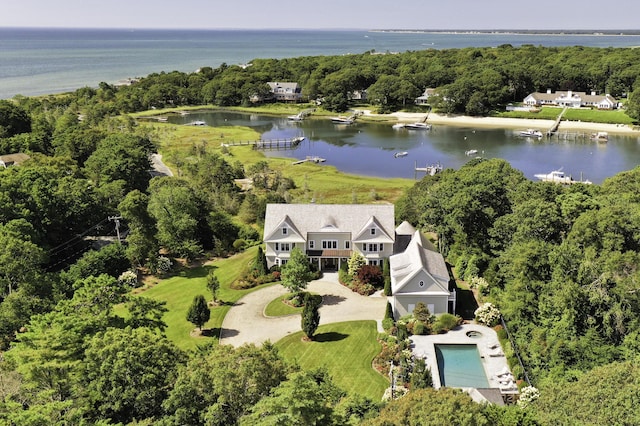 bird's eye view with a water view