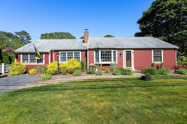 128 S Sea Ave, West Yarmouth, MA 02673 - photo 1