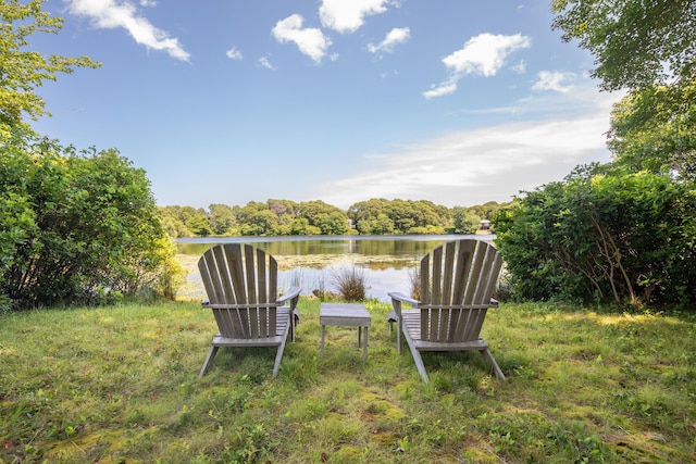 view of yard with a water view