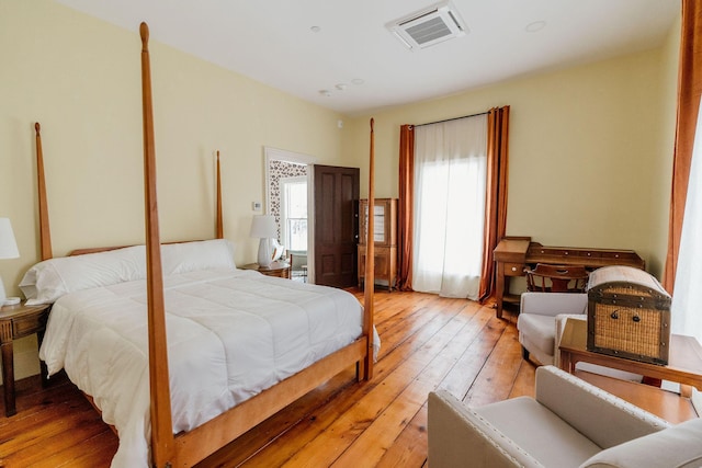 115 Rte 28, West Harwich, MA 02671 - bedroom featuring light wood-style floors and visible vents