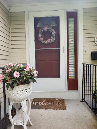3 Executive Dr, Mashpee, MA 02649 - view of exterior entry with covered porch