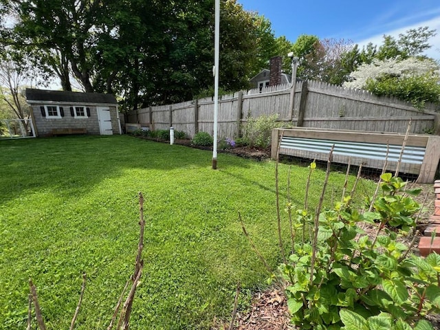 114 Stoney Cliff Rd, Centerville, MA 02632 - view of yard with an outbuilding