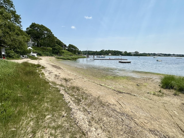 10 Squeteague Harbor Rd, Cataumet, MA 02534 - water view