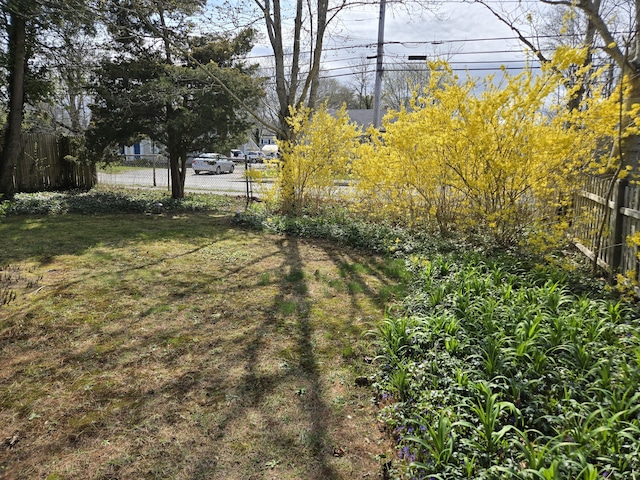 39 Alden Way, Hyannis, MA 02601 - view of yard