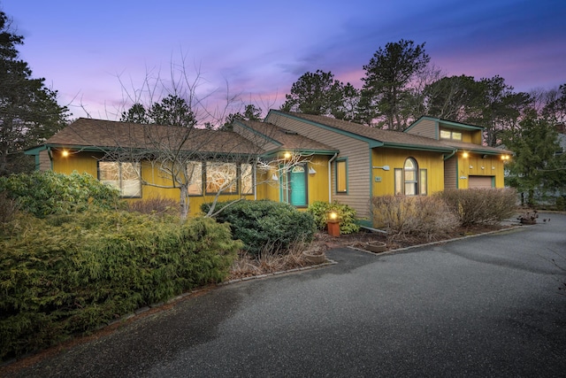 view of front of house featuring a garage