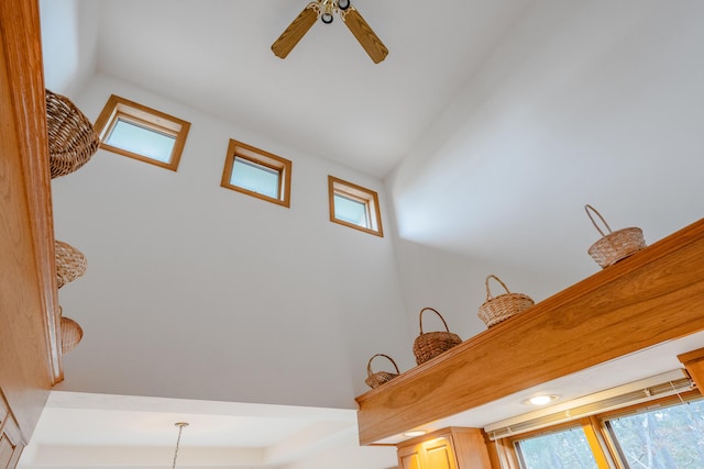 room details with ceiling fan