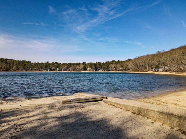 39 John Ewer Rd, Sandwich, MA 02563