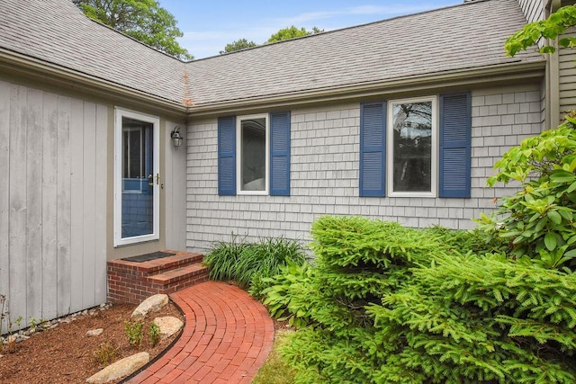 24 Indigo Ln, Osterville, MA 02655 - property entrance featuring a shingled roof