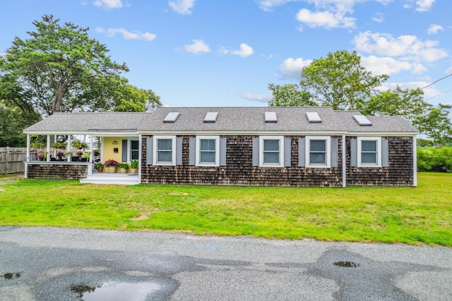 16 Gulls Cove Rd, West Yarmouth, MA 02673 - single story home featuring roof with shingles