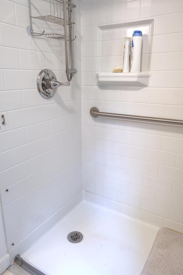103 Moco Rd, West Barnstable, MA 02668 - bathroom with tiled shower