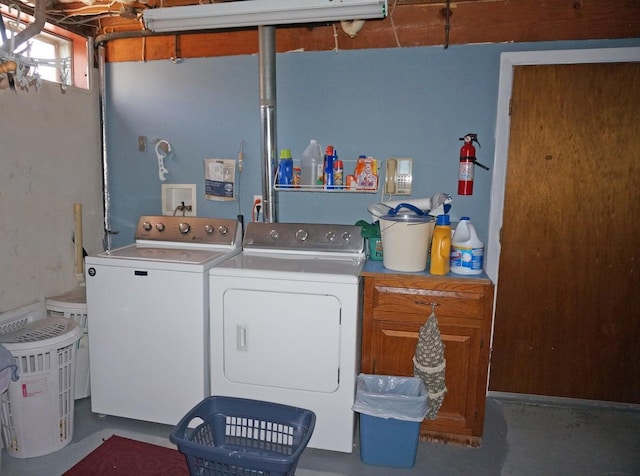 103 Moco Rd, West Barnstable, MA 02668 - laundry area with separate washer and dryer