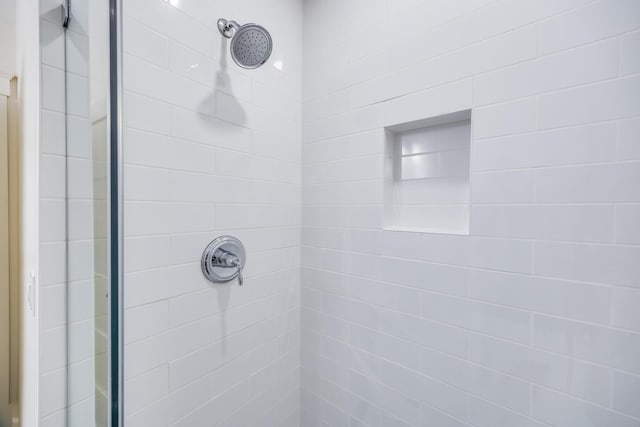 213 N Falmouth Hwy Unit 5B, North Falmouth, MA 02556 - bathroom featuring a tile shower