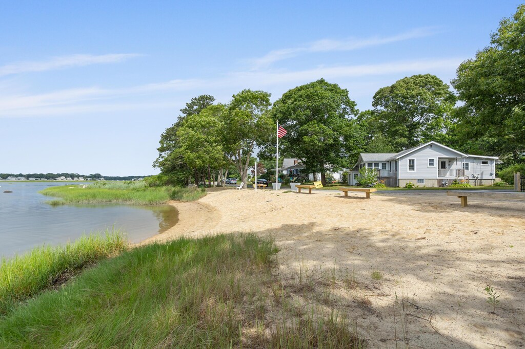 20 Bayside Ave, Wareham, MA 02571 - photo 1