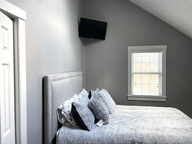 16 Regency Dr, Sagamore, MA 02561 - bedroom featuring lofted ceiling