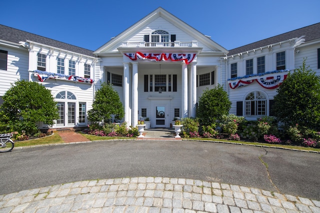 view of neoclassical / greek revival house