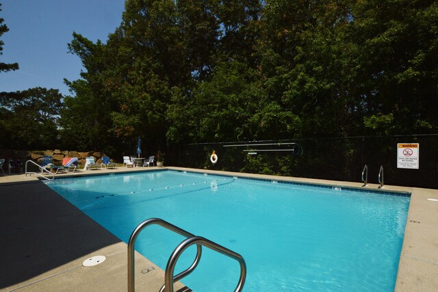 17 Stratford Rdg, Mashpee, MA 02649