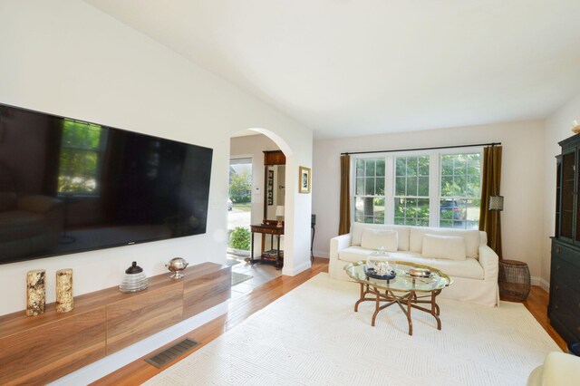 17 Stratford Rdg, Mashpee, MA 02649