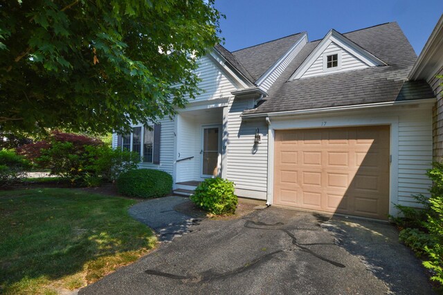 17 Stratford Rdg, Mashpee, MA 02649