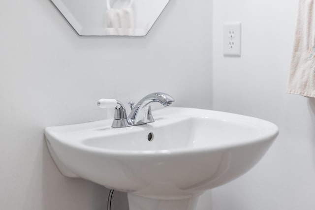 13 Laurel Hill Ct, Bourne, MA 02532 - bathroom featuring a sink