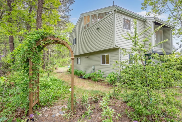 128 Whippoorwill Cir, Mashpee, MA 02649 - view of side of home
