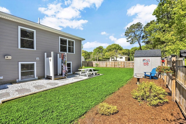 39 Nehoiden Rd, Mashpee, MA 02649 - view of yard