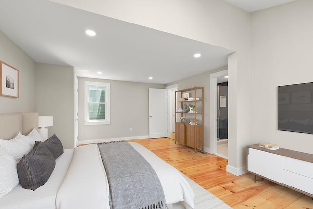 2 Little Cove Ln, Orleans, MA 02653 - bedroom with light wood-style flooring, recessed lighting, and baseboards