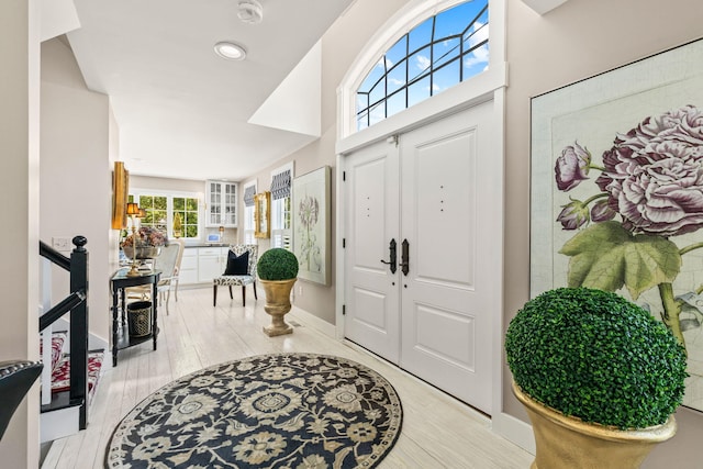 15 Sylvan Way S, Chatham, MA 02659 - entrance foyer with light wood finished floors and baseboards