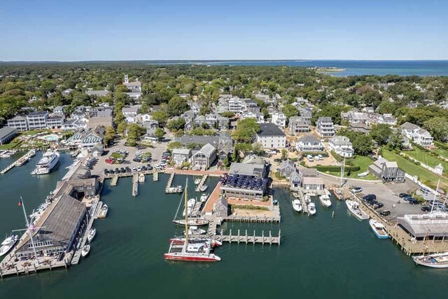 Listing photo 2 for 25 Dock St, Edgartown MA 02539