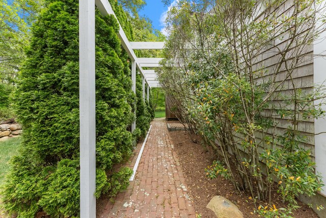 5 Bayes Hill Cir, Oak Bluffs, MA 02557 - view of yard