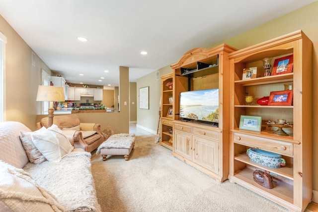 5 Bayes Hill Cir, Oak Bluffs, MA 02557 - living area featuring light carpet, recessed lighting, and baseboards