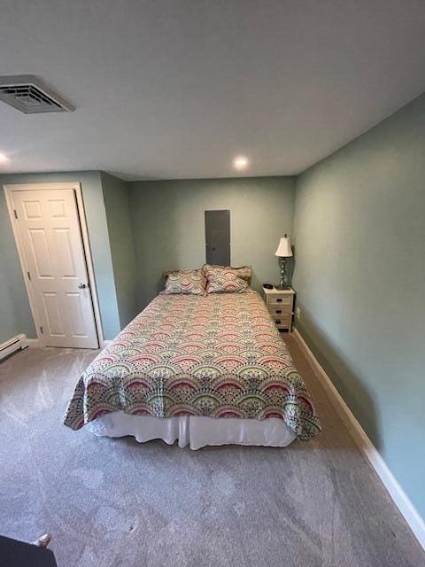 bedroom featuring carpet floors