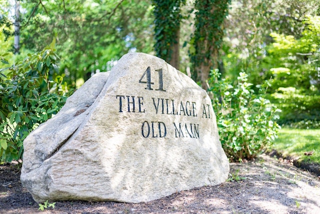 41 Old Main Rd Unit 3Au, North Falmouth, MA 02556 - view of community sign